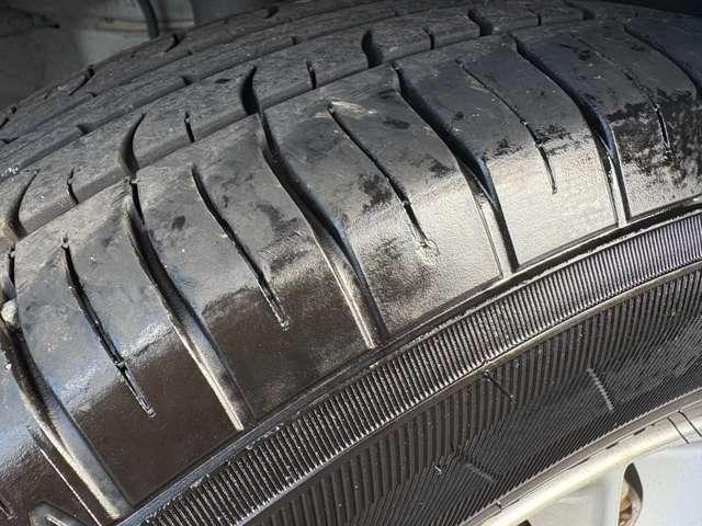 ノート 1.2e-POWERメダリスト 5名 インテリジェントエマージェンシーブレーキ!車線逸脱警報!純正ナビ&フルセグTV&DVD&BT!インテリジェントアラウンドビューモニター&ルームミラー!LEDヘッドライト!オートライ(11枚目)