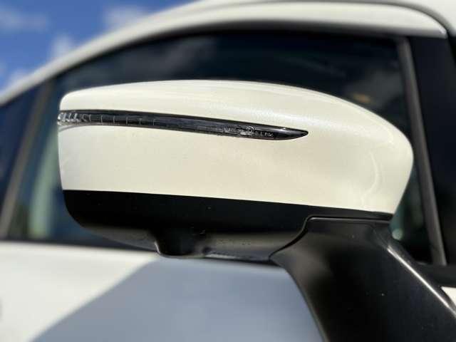 ノート 1.2e-POWERメダリスト 5名 インテリジェントエマージェンシーブレーキ!車線逸脱警報!純正ナビ&フルセグTV&DVD&BT!インテリジェントアラウンドビューモニター&ルームミラー!LEDヘッドライト!オートライ(12枚目)