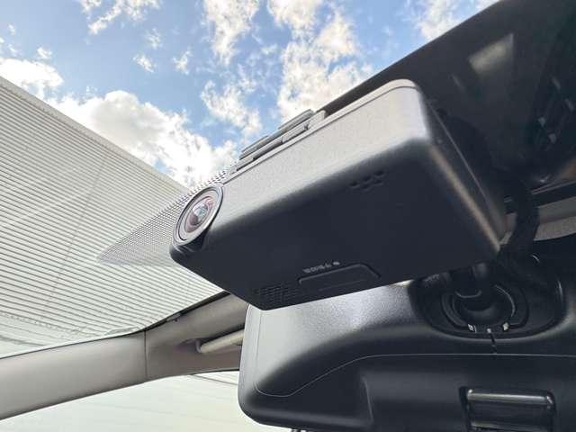 ノート 1.2e-POWERメダリスト 5名 インテリジェントエマージェンシーブレーキ!車線逸脱警報!純正ナビ&フルセグTV&DVD&BT!インテリジェントアラウンドビューモニター&ルームミラー!LEDヘッドライト!オートライ(40枚目)