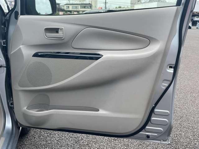 デイズ ６６０Ｊ　４名　ケンウッドナビ＆１セグＴＶ！リモコンキー！社外アルミ！（29枚目）