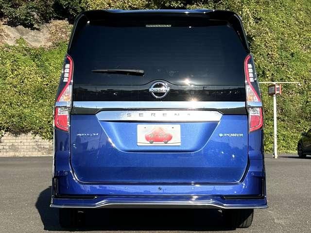 セレナ 1.2e-POWER AUTECHスポーツスペック 7名 全方位運転支援システム!プロパイロット!純正ナビ&フルセグTV&DVD&BT!インテリジェントアラウンドビューモニター&ルームミラー!ハンズフリー両側パワースライドドア!アダプティ(7枚目)