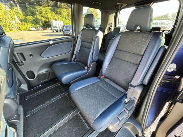 セレナ 1.2e-POWER AUTECHスポーツスペック 7名 全方位運転支援システム!プロパイロット!純正ナビ&フルセグTV&DVD&BT!インテリジェントアラウンドビューモニター&ルームミラー!ハンズフリー両側パワースライドドア!アダプティ(25枚目)