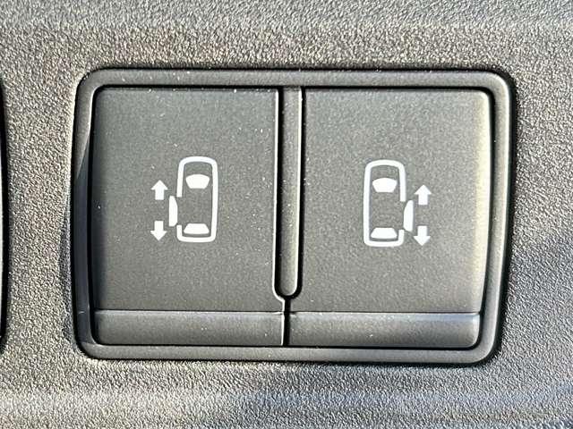 セレナ 1.2e-POWER AUTECHスポーツスペック 7名 全方位運転支援システム!プロパイロット!純正ナビ&フルセグTV&DVD&BT!インテリジェントアラウンドビューモニター&ルームミラー!ハンズフリー両側パワースライドドア!アダプティ(40枚目)