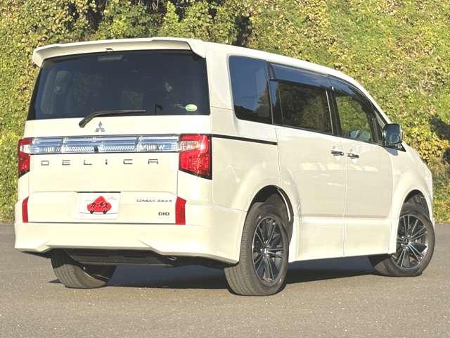 デリカＤ：５ アーバンギア　Ｇ　パワーパッケージ　４ＷＤ　３１年後期型！アイドリングストップ！Ｅアシスト！純正ナビ＆フルセグＴＶ＆ＤＶＤ＆ＢＴ！マルチアラウンドモニター！両側パワースライドドア！パワーバックドア！ＬＥＤヘッドライト！オート（4枚目）