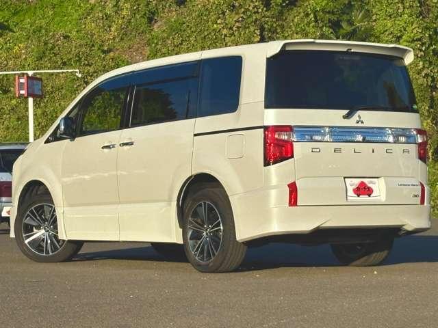 デリカＤ：５ アーバンギア　Ｇ　パワーパッケージ　４ＷＤ　３１年後期型！アイドリングストップ！Ｅアシスト！純正ナビ＆フルセグＴＶ＆ＤＶＤ＆ＢＴ！マルチアラウンドモニター！両側パワースライドドア！パワーバックドア！ＬＥＤヘッドライト！オート（5枚目）