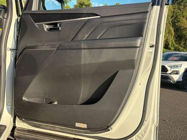 デリカＤ：５ アーバンギア　Ｇ　パワーパッケージ　４ＷＤ　３１年後期型！アイドリングストップ！Ｅアシスト！純正ナビ＆フルセグＴＶ＆ＤＶＤ＆ＢＴ！マルチアラウンドモニター！両側パワースライドドア！パワーバックドア！ＬＥＤヘッドライト！オート（51枚目）