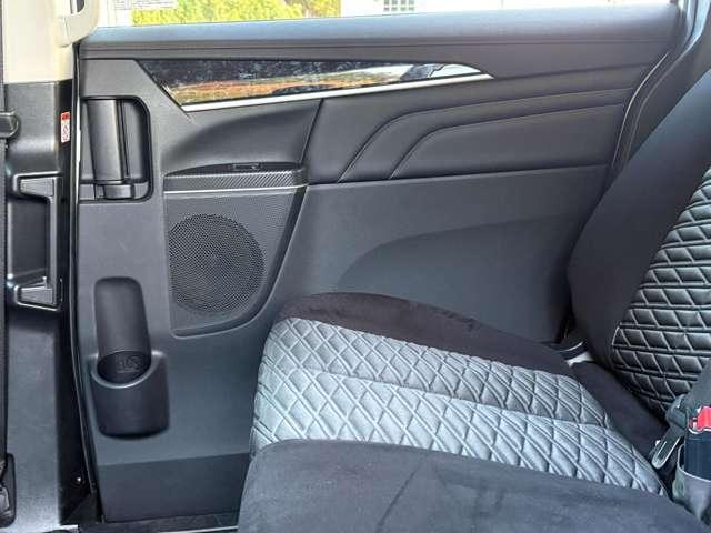 デリカＤ：５ アーバンギア　Ｇ　パワーパッケージ　４ＷＤ　３１年後期型！アイドリングストップ！Ｅアシスト！純正ナビ＆フルセグＴＶ＆ＤＶＤ＆ＢＴ！マルチアラウンドモニター！両側パワースライドドア！パワーバックドア！ＬＥＤヘッドライト！オート（54枚目）