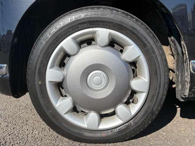 ムーヴキャンバス Gブラックインテリアリミテッド SAIII 4WD!アイドリングストップ!スマートアシスト3!純正ナビ&フルセグTV&DVD&BT!パノラマモニター!両側パワースライドドア!LEDヘッドライト!オートライト!キーフリーシステム!(11枚目)