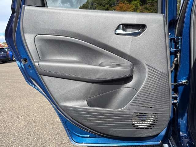 ノート 1.2AUTECH 5名 ブラックルーフ!全方位運転支援システム!プロパイロット!純正ナビ&フルセグTV&BT!インテリジェントアラウンドビューモニター&ルームミラー!アダプティブLEDヘッドライト!純正ア(37枚目)