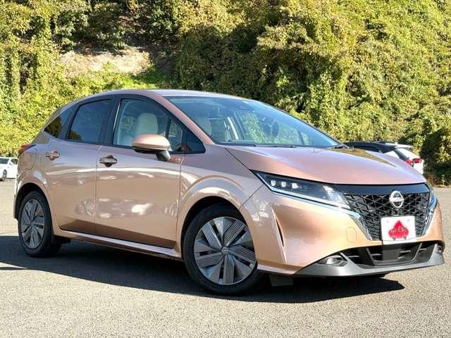 ノート X 全方位運転支援システム!純正ナビ&フルセグTV&BT!インテリジェントアラウンドビューモニター!インテリジェントルームミラー!LEDヘッドライト!オートライト!純正ETC2.0!(4枚目)