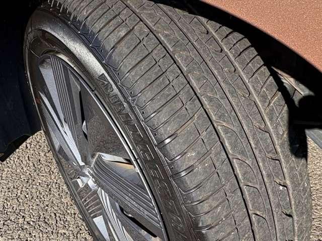 ノート X 全方位運転支援システム!純正ナビ&フルセグTV&BT!インテリジェントアラウンドビューモニター!インテリジェントルームミラー!LEDヘッドライト!オートライト!純正ETC2.0!(13枚目)