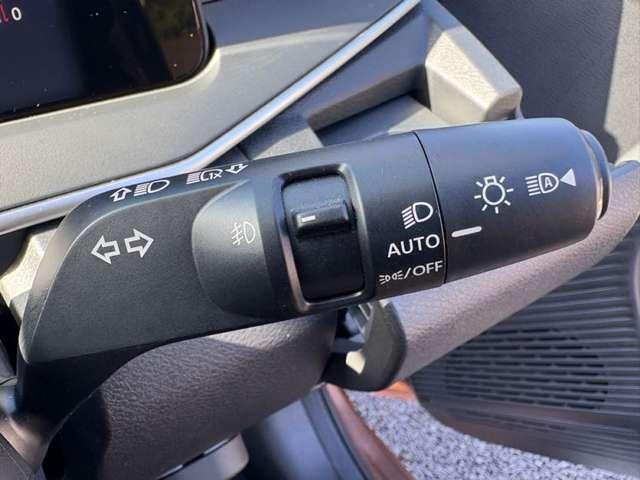 ノート X 全方位運転支援システム!純正ナビ&フルセグTV&BT!インテリジェントアラウンドビューモニター!インテリジェントルームミラー!LEDヘッドライト!オートライト!純正ETC2.0!(19枚目)