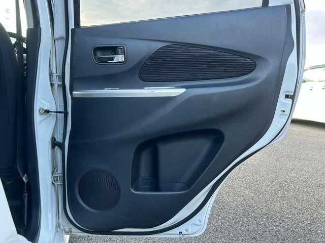 ｅＫカスタム Ｇ　４ＷＤ／純正ＳＤナビ／バックカメラ／フルセグＴＶ／ディスチャージヘッドライト／フォグランプ／シートヒーター／アイドリングストップ／純正１４インチアルミ／Ｂｌｕｅｔｏｏｔｈ（42枚目）