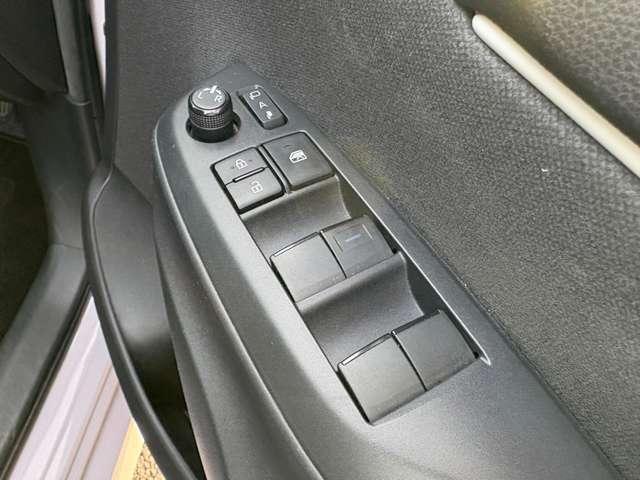 �u�����X�C�b�`�v�e�X�C�b�`���܂Ƃ߂邱�Ƃő��삪�ƂĂ��֗��ł��I