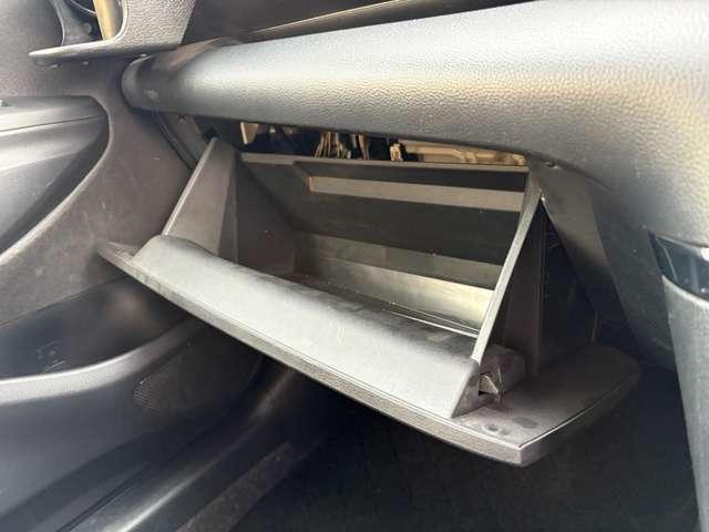 �u�O���[�u�{�b�N�X�v���[�X�y�[�X�����邽�߁A�ԓ��̐������ڂ��ł��܂��I