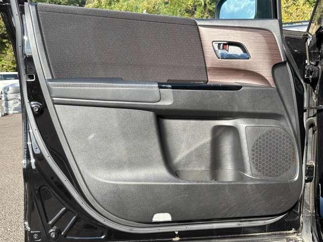 ドアパネル♪運転席側