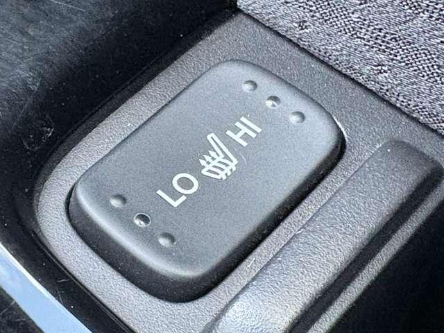 「シートヒーター」　寒い冬の必需品♪エアコンよりも早く暖めてくれます☆