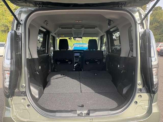 「シート格納」　シートを格納すればさらに大容量のスペースが出現！