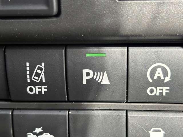 「コーナーセンサー」　車の周りにぶつかりそうなものがあると知らせてくれます！