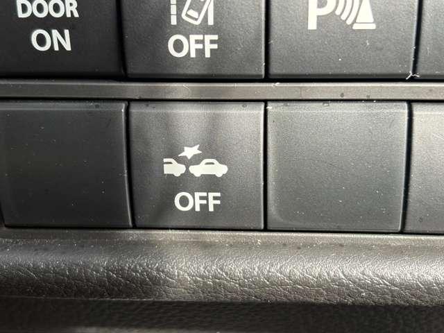 「衝突被害軽減ブレーキ」　今や必需品！万が一の時にも安心、ぶつかりそうな時に自動で減速してくれます。