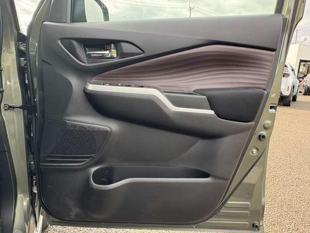 ドアパネル♪運転席側