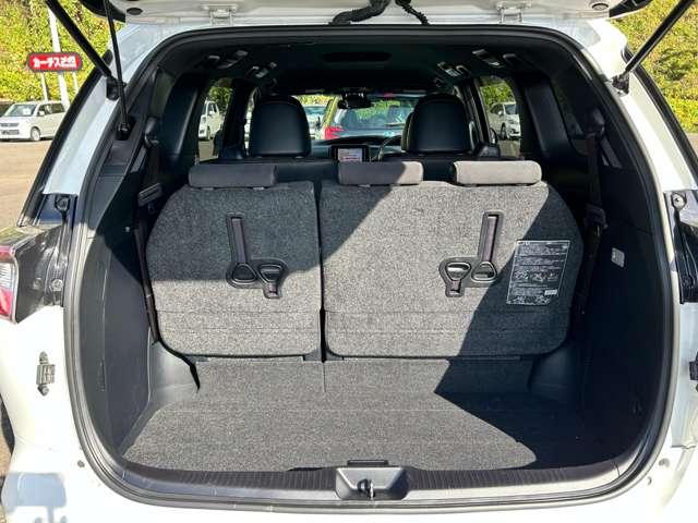 「ラゲッジスペース」　これだけの容量を確保！何でも載せて下さい♪