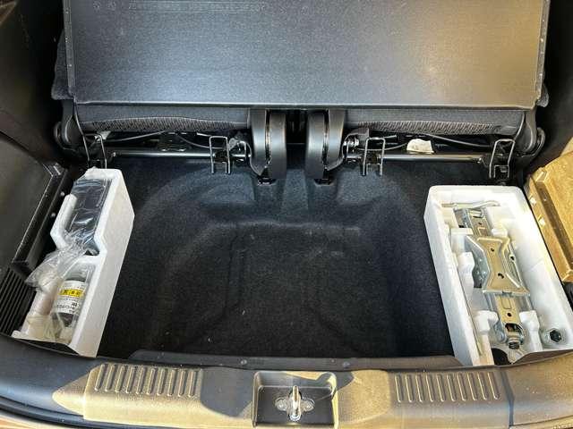 床下ラゲッジスペースも広々！！