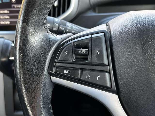 「ステアリングスイッチ」　オーディオの操作が手元でできます♪前を見たまま操作できるので安心です！