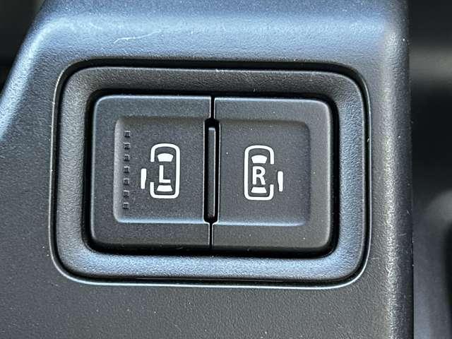 「両側パワースライドドア」　左右どちらもパワースライドドア装備♪誰でも簡単に開閉が出来ます！