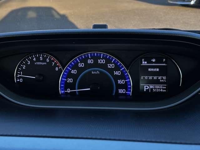 「メーター」視認性の良いメーター類です。入庫時の走行距離を表示しています。