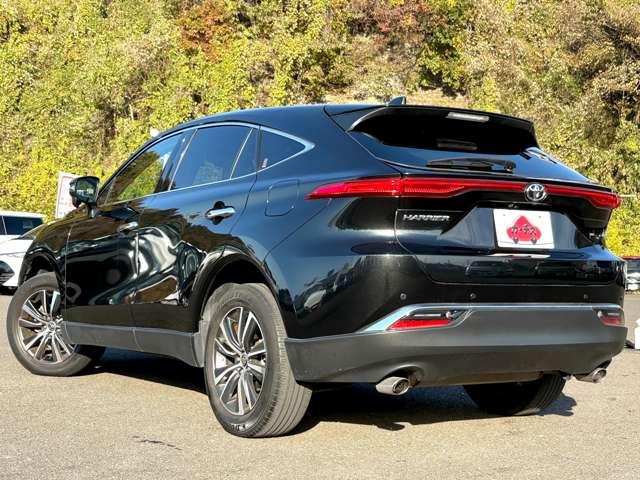 ハリアー Ｇ　セーフティセンス！ブラインドスポットモニター！純正ナビ＆ＢＴ＆バックカメラ！ＬＥＤヘッドライト！オートライト！純正アルミ！半革シート！デジタルインナーミラー！パワーバックドア！ビル（5枚目）