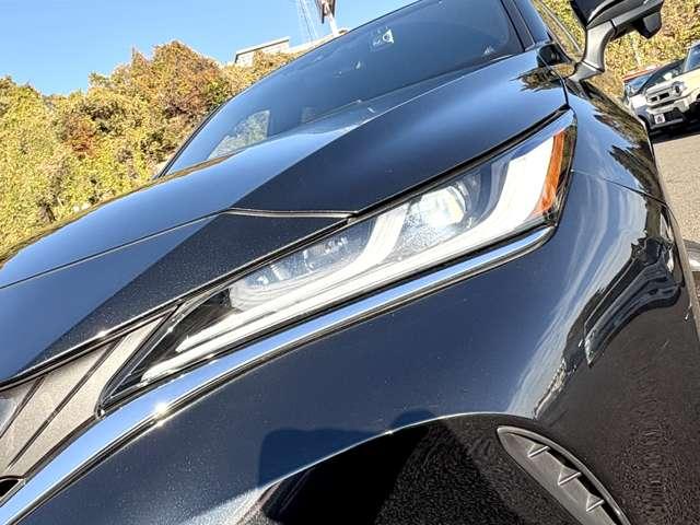 ハリアー Ｇ　セーフティセンス！ブラインドスポットモニター！純正ナビ＆ＢＴ＆バックカメラ！ＬＥＤヘッドライト！オートライト！純正アルミ！半革シート！デジタルインナーミラー！パワーバックドア！ビル（16枚目）