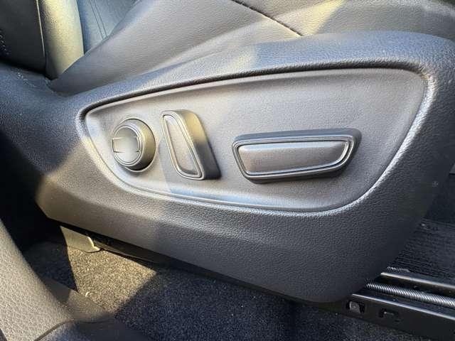 ハリアー Ｇ　セーフティセンス！ブラインドスポットモニター！純正ナビ＆ＢＴ＆バックカメラ！ＬＥＤヘッドライト！オートライト！純正アルミ！半革シート！デジタルインナーミラー！パワーバックドア！ビル（20枚目）