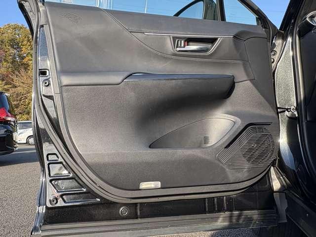 ハリアー Ｇ　セーフティセンス！ブラインドスポットモニター！純正ナビ＆ＢＴ＆バックカメラ！ＬＥＤヘッドライト！オートライト！純正アルミ！半革シート！デジタルインナーミラー！パワーバックドア！ビル（35枚目）