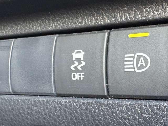 ハリアー Ｇ　セーフティセンス！ブラインドスポットモニター！純正ナビ＆ＢＴ＆バックカメラ！ＬＥＤヘッドライト！オートライト！純正アルミ！半革シート！デジタルインナーミラー！パワーバックドア！ビル（44枚目）