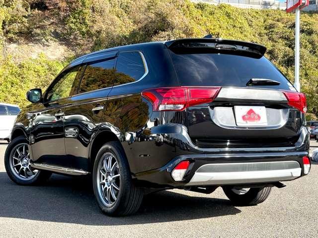 アウトランダーＰＨＥＶ Ｇナビパッケージ　４ＷＤ　ＳＲ★ＱＣ付★（5枚目）