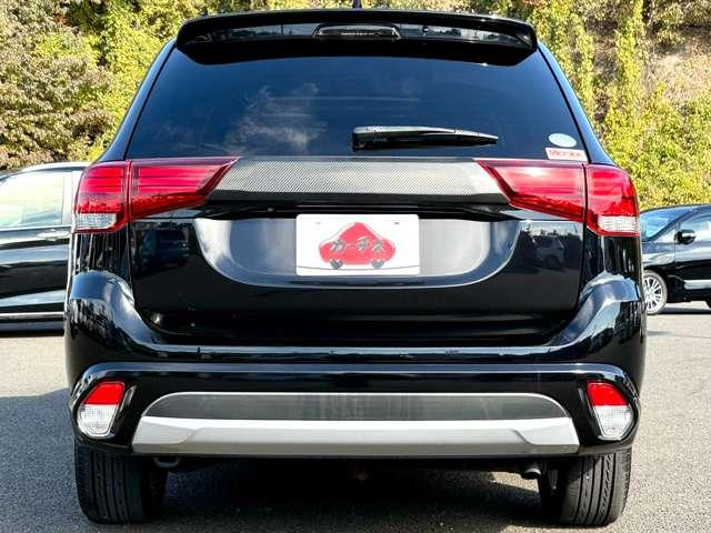 アウトランダーＰＨＥＶ Ｇナビパッケージ　４ＷＤ　ＳＲ★ＱＣ付★（6枚目）