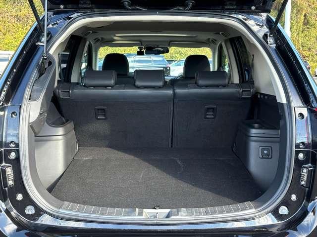 アウトランダーＰＨＥＶ Ｇナビパッケージ　４ＷＤ　ＳＲ★ＱＣ付★（26枚目）