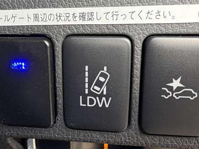 アウトランダーＰＨＥＶ Ｇナビパッケージ　４ＷＤ　ＳＲ★ＱＣ付★（40枚目）