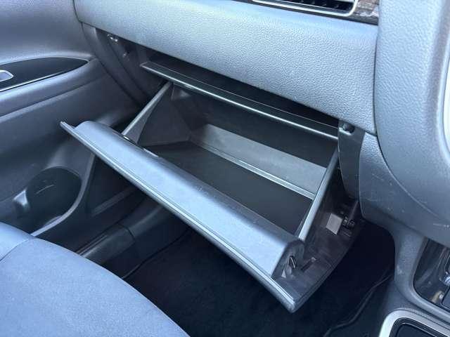 アウトランダーＰＨＥＶ Ｇナビパッケージ　４ＷＤ　ＳＲ★ＱＣ付★（55枚目）