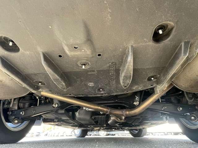 クラウンハイブリッド ロイヤルサルーン　禁煙車！後期型！クルーズコントロール！純正ナビ＆フルセグＴＶ＆ＢＴ＆バックカメラ！ＬＥＤライト！オートライト！純正アルミ！ビルトインＥＴＣ！シートヒーター！ステアリングヒーター！クルーズコントロール（31枚目）