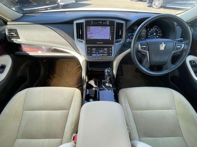 クラウンハイブリッド ロイヤルサルーン　禁煙車！後期型！クルーズコントロール！純正ナビ＆フルセグＴＶ＆ＢＴ＆バックカメラ！ＬＥＤライト！オートライト！純正アルミ！ビルトインＥＴＣ！シートヒーター！ステアリングヒーター！クルーズコントロール（33枚目）