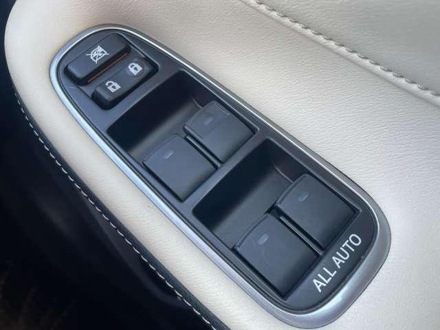 クラウンハイブリッド ロイヤルサルーン　禁煙車！後期型！クルーズコントロール！純正ナビ＆フルセグＴＶ＆ＢＴ＆バックカメラ！ＬＥＤライト！オートライト！純正アルミ！ビルトインＥＴＣ！シートヒーター！ステアリングヒーター！クルーズコントロール（44枚目）