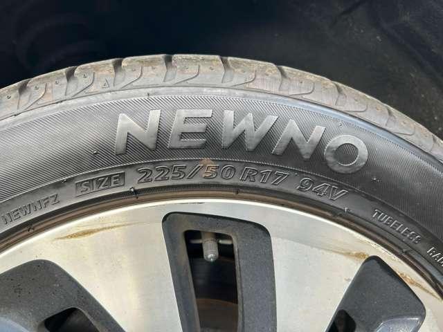 アコードハイブリッド ＥＸ　インターナビ＆フルセグＴＶ／衝突軽減／追従クルーズ／バックカメラ／木目調コンビステアリング／ビルトインＥＴＣ／ＬＥＤヘッドライト／１７インチアルミホイール（12枚目）