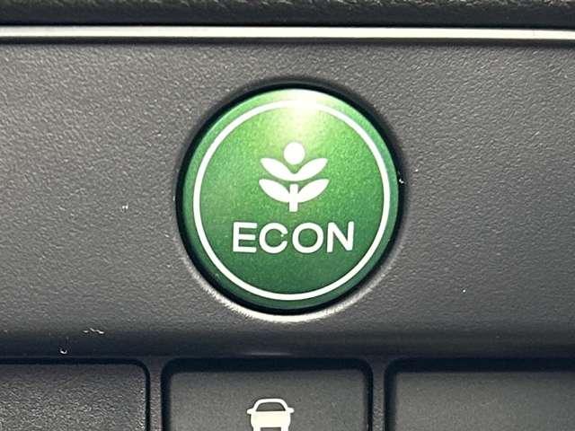 アコードハイブリッド ＥＸ　インターナビ＆フルセグＴＶ／衝突軽減／追従クルーズ／バックカメラ／木目調コンビステアリング／ビルトインＥＴＣ／ＬＥＤヘッドライト／１７インチアルミホイール（35枚目）