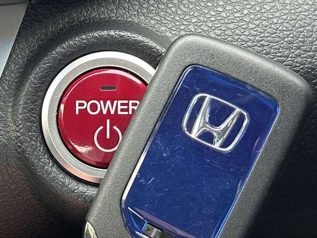 アコードハイブリッド ＥＸ　インターナビ＆フルセグＴＶ／衝突軽減／追従クルーズ／バックカメラ／木目調コンビステアリング／ビルトインＥＴＣ／ＬＥＤヘッドライト／１７インチアルミホイール（46枚目）