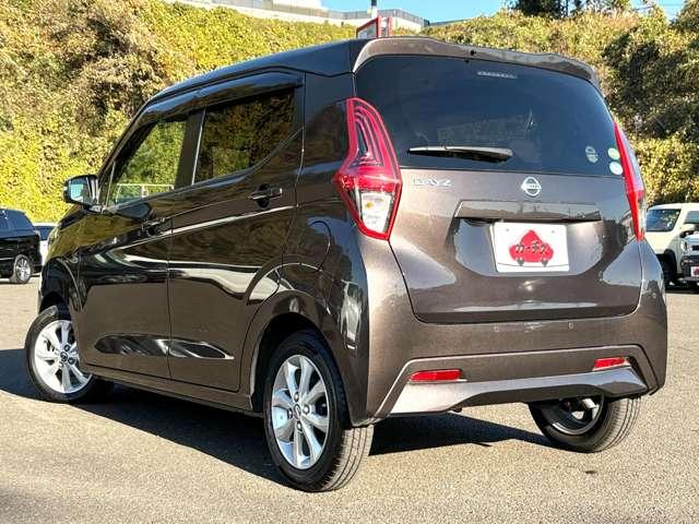 デイズ Ｘ　１オーナー／純正７インチメモリーナビ＆フルセグ／Ｂｌｕｅｔｏｏｔｈ／エマージェンシーブレーキ／アラウンドビューモニター／デジタルインナーミラー／ＥＴＣ／ドライブレコーダー／オートマチックハイビーム（5枚目）