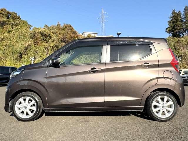 デイズ Ｘ　１オーナー／純正７インチメモリーナビ＆フルセグ／Ｂｌｕｅｔｏｏｔｈ／エマージェンシーブレーキ／アラウンドビューモニター／デジタルインナーミラー／ＥＴＣ／ドライブレコーダー／オートマチックハイビーム（8枚目）