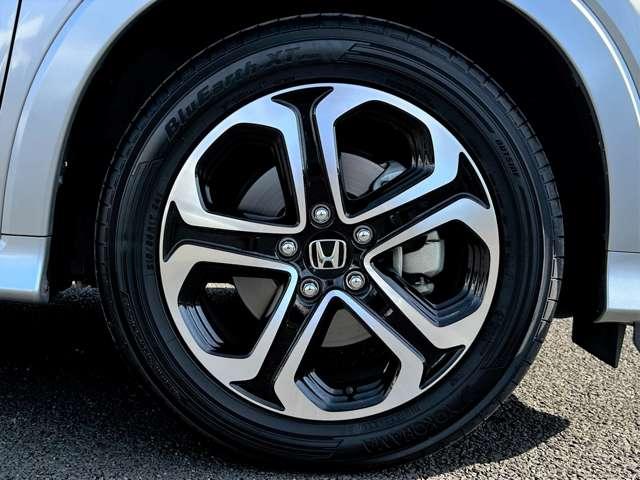 ヴェゼル ハイブリッドＺ・ホンダセンシング　追従型クルコン／禁煙車／ホンダセンシング／バックカメラ／ビルトインＥＴＣ／ハーフレザーシート／パドルシフト／ルーフレール／ＬＥＤヘッドライト／ＬＥＤフォグ／ＩＰＦデイタイムポジションランプキット（11枚目）