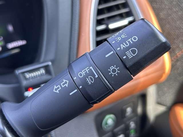 ヴェゼル ハイブリッドＺ・ホンダセンシング　追従型クルコン／禁煙車／ホンダセンシング／バックカメラ／ビルトインＥＴＣ／ハーフレザーシート／パドルシフト／ルーフレール／ＬＥＤヘッドライト／ＬＥＤフォグ／ＩＰＦデイタイムポジションランプキット（16枚目）